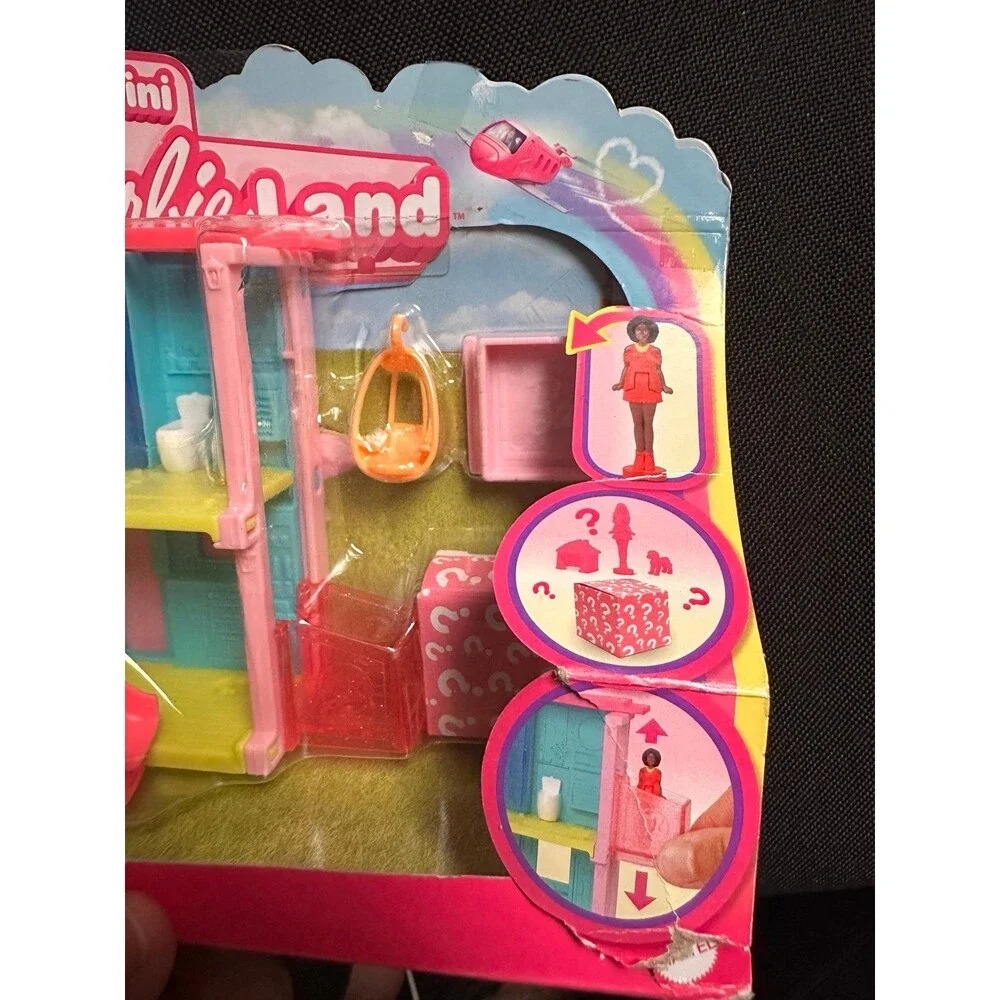 Barbie Mini BarbieLand DreamHouse Including 1.5-Inch Doll